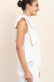 Second Female |  Viscose blend top Kura | natural | Picture 6