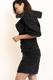 Dante6 |  One-shoulder dress with bow Tami | black | Picture 6