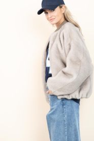 Alter Ego :  Reversible mink bomber jacket Pearl | natural - img6