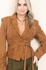 Ibana |  Suède jacket/waistcoat with belt Joyce | camel | Picture 4
