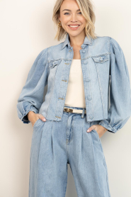 Ibana |  Denim blouse with puffed sleeves Trania | blue | Picture 10