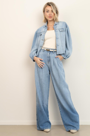 Ibana |  Denim blouse with puffed sleeves Trania | blue | Picture 4
