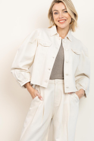 Ibana |  Denim jacket with puffed sleeves Trania | natural | Picture 5