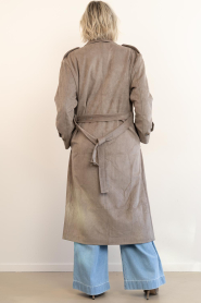 Dante6 :  Faux suède trenchcoat Solen | taupe - img8