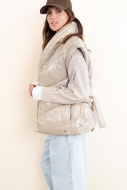 Dante6 :  Faux patent leather waistcoat Levit | taupe - img8