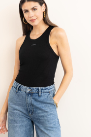 Haute L'Amitié |  Ribbed tank top Badge | black | Picture 3