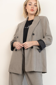 Haute L'Amitié :  Double breasted blazer Nicole | beige - img6