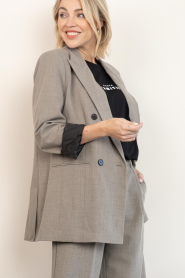 Haute L'Amitié :  Double breasted blazer Nicole | beige - img8