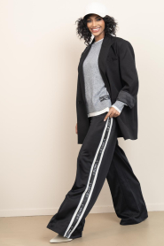 Haute L'Amitié :  Oversized blazer Premiere | black - img4