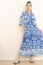 Lola Casademunt |  Maxi dress with print Geo | blue | Picture 4