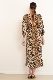 Lola Casademunt :  Maxi dress with print Club Leo | animal print - img7