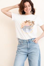 Lola Casademunt |  T-shirt with print Paradise | white | Picture 6