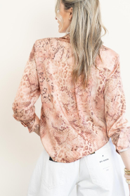ba&sh |  Blouse with print Cornelia | pink | Picture 9