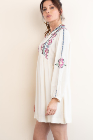 ba&sh :  Dress with embroidery Telma | natural - img8