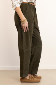 ba&sh :  Suede cargo pants Sita | dark green - img5