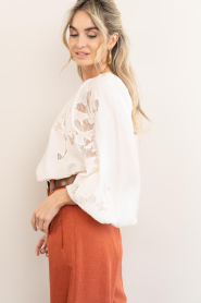 Copenhagen Muse :  Top with balloon sleeves and embroidery Molly | natural - img7