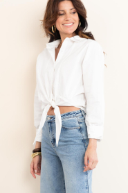 Janice :  Poplin blouse with tied detail David | white - img4