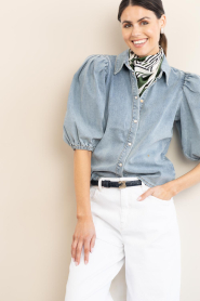 Janice |  Denim blouse with puffed sleeves Lars | blue | Picture 5