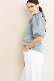 Janice |  Denim blouse with puffed sleeves Lars | blue | Picture 6