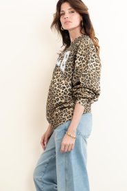 Janice |  Oversized sweater with leopard print Oliver | animal print | Picture 7