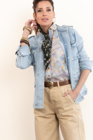 Janice :  Denim jacket with pockets Dwayne | blue - img2