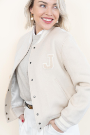 Janice |  Cashmere mix baseball jacket Collin | beige | Picture 9