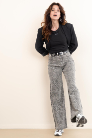 Janice :  Leopard print straight leg jeans Jason | animal print - img3