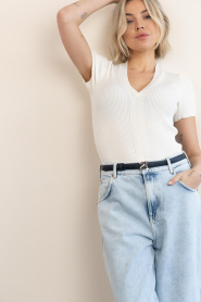 Est'Seven |  Stretch top with V-neck Emma | natural | Picture 2