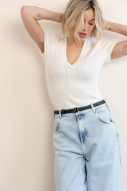Est'Seven |  Stretch top with V-neck Emma | natural | Picture 4