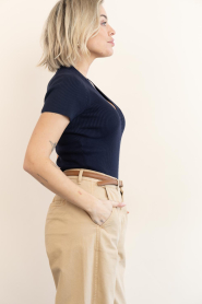 Est'Seven :  Stretch top with V-neck Emma | dark blue - img7