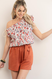 Est'Seven |  Shorts with belt Trinity | red | Picture 6