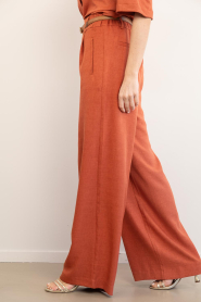 Est'Seven :  Wide leg trousers Jildau | red - img8