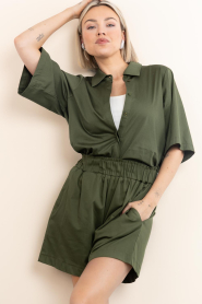 Est'Seven |  Poplin shorts Defne | green  | Picture 8