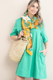 Est'Seven |  Poplin dress Beyza | green  | Picture 2