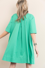 Est'Seven |  Poplin dress Beyza | green  | Picture 8