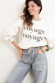 by-bar |  Sweater with text Malyn | natural | Picture 2