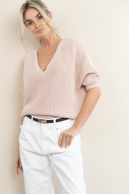 by-bar |  Cotton sweater with V-neck Lune | pink | Picture 6