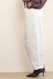Aaiko :  Barrel jeans Sacha | white - img7