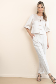 Copenhagen Muse |  Poplin barrel trousers Selena | natural | Picture 4