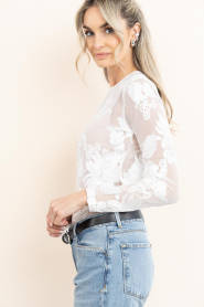 Copenhagen Muse |  Mesh top with flowers Flow | natural | Picture 8