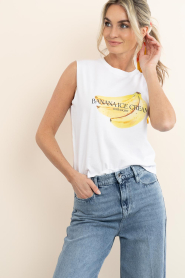 Elite Paris |  Cropped sleeveless T-shirt Banana | white | Picture 2