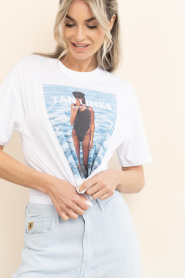 Elite Paris |  Cropped T-shirt with print Tan | white | Picture 8