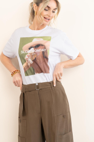 Elite Paris |  T-shirt with print Slow | white | Picture 6