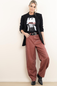 Elite Paris |  Cropped T-shirt with print Plasir | black | Picture 3