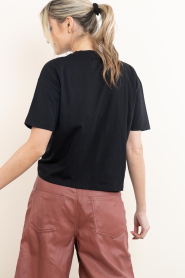 Elite Paris |  Cropped T-shirt with print Plasir | black | Picture 7