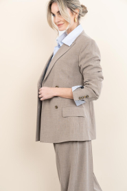 Herskind |  Double breasted blazer Laila | beige | Picture 6