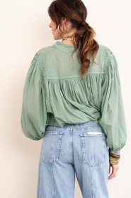 Devotion |  Cotton blouse Bloom | green | Picture 9