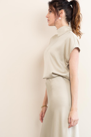 Drykorn |  Satin top Alaria | beige | Picture 6