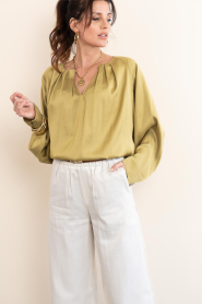 Drykorn |  Satin top with pleats Harleen | yellow | Picture 5