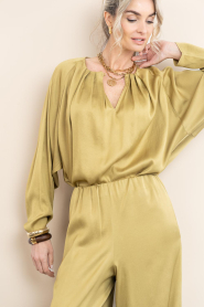 Drykorn |  Satin top with pleats Harleen | yellow | Picture 7